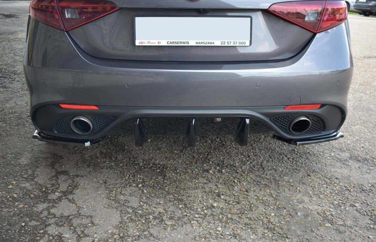 Splitter Alfa Romeo Giulia Veloce Rear Side Gloss Black