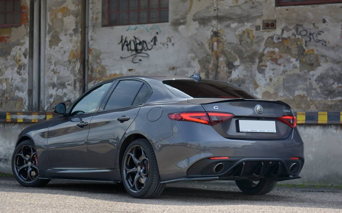 Splitter Alfa Romeo Giulia Veloce Rear Side Gloss Black