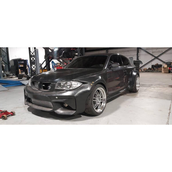 Bodykit BMW 1 E81 E82 E87 Hood Royal