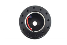 Lenkradnabe Nissan Sunny 301 73-77 B004-2G D1Spec Schwarz