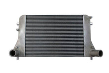 TurboWorks Ladeluftkühler VW Golf V Audi A3 579x419x36 Einlass 2,5" Rohr und Lamellen