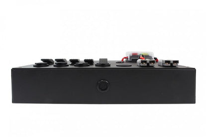 Schalttafel ALU, EIN-AUSx5, 3xGZ, USB 3.1A, 1x Voltmeter 6 SICHERUNGEN IP68