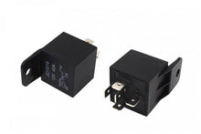 Universal relay 40A