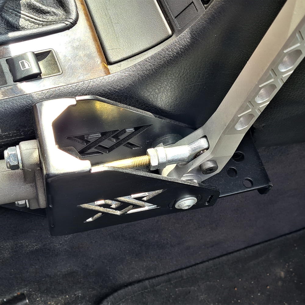 Handbremsen-Montageplatte gebohrt BMW E46 Schwarz